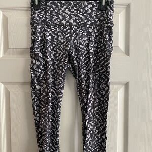Lululemon Black and White Patterned Race Pace Laser Cut Leggings